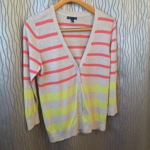 Gap V-Neck Cardigan size Medium